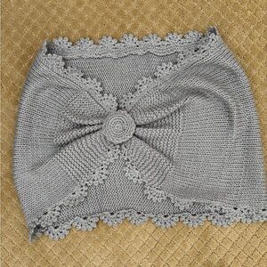 Hand made knit shoulder shawl